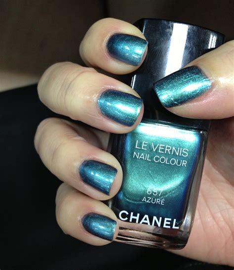 chanel le vernis azure|chanel le vernis nails.